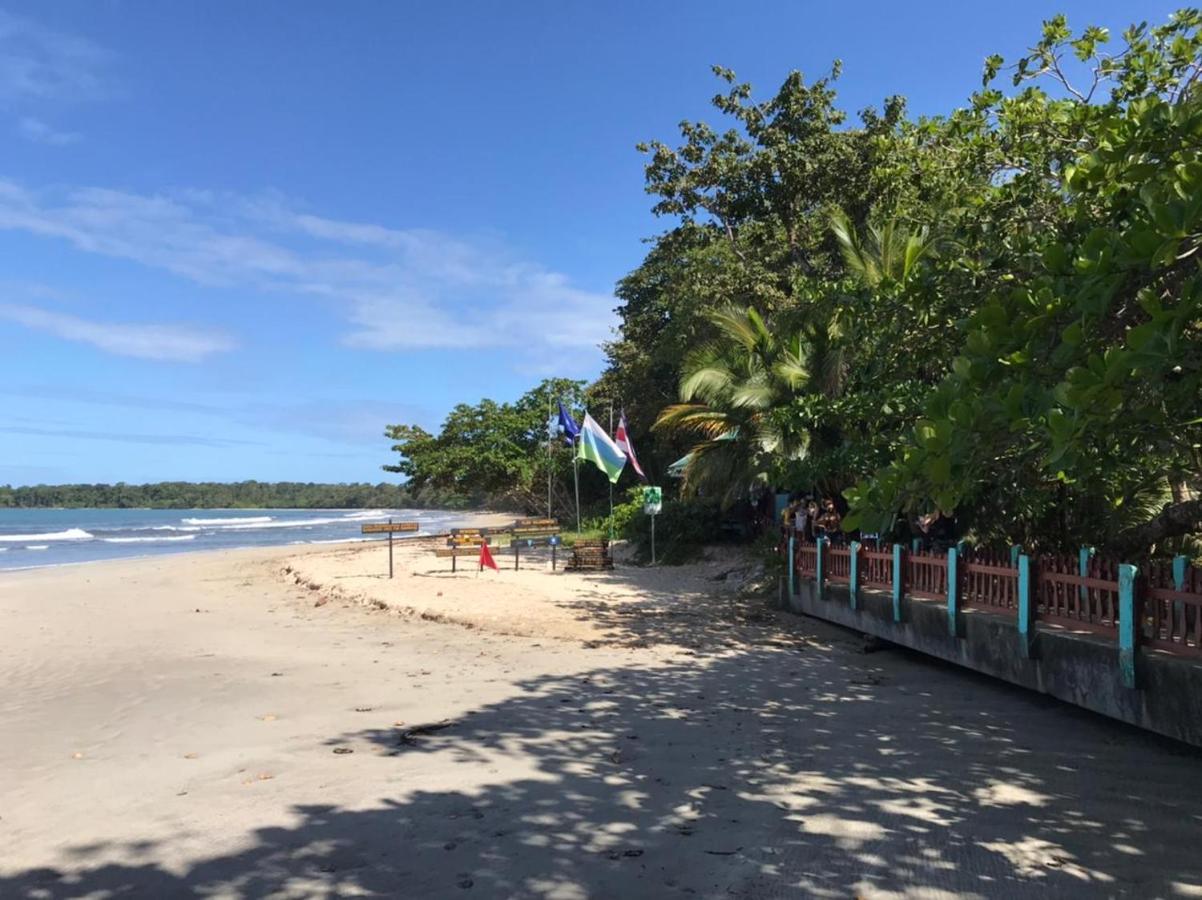 Hotel Cahuita Extérieur photo