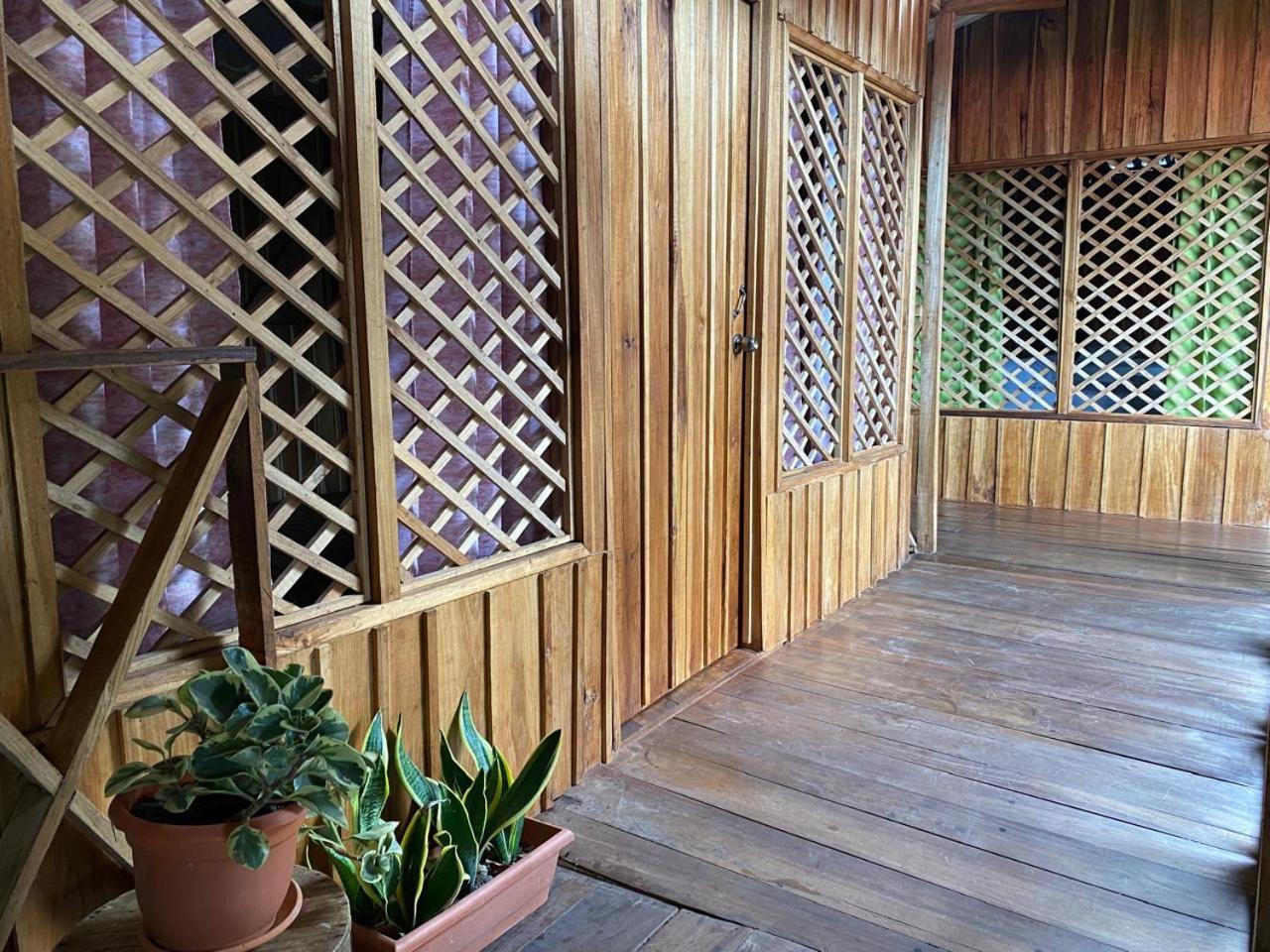 Hotel Cahuita Extérieur photo